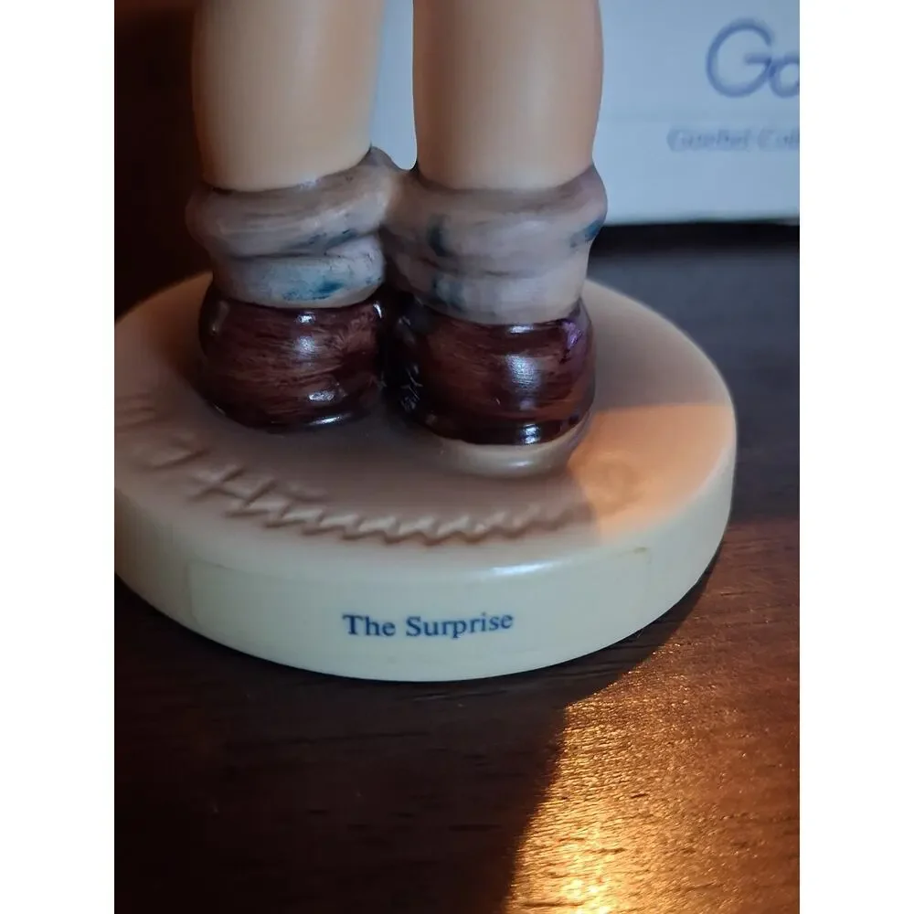 Hummel Goebel Exclusive Special Edition For Members - The Surprise